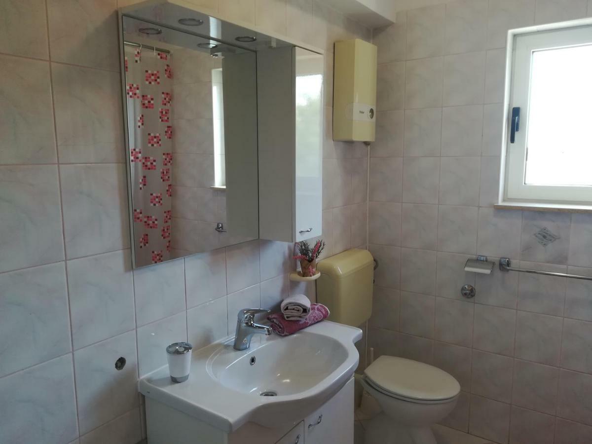 Apartments 2D Grebastica Phòng bức ảnh
